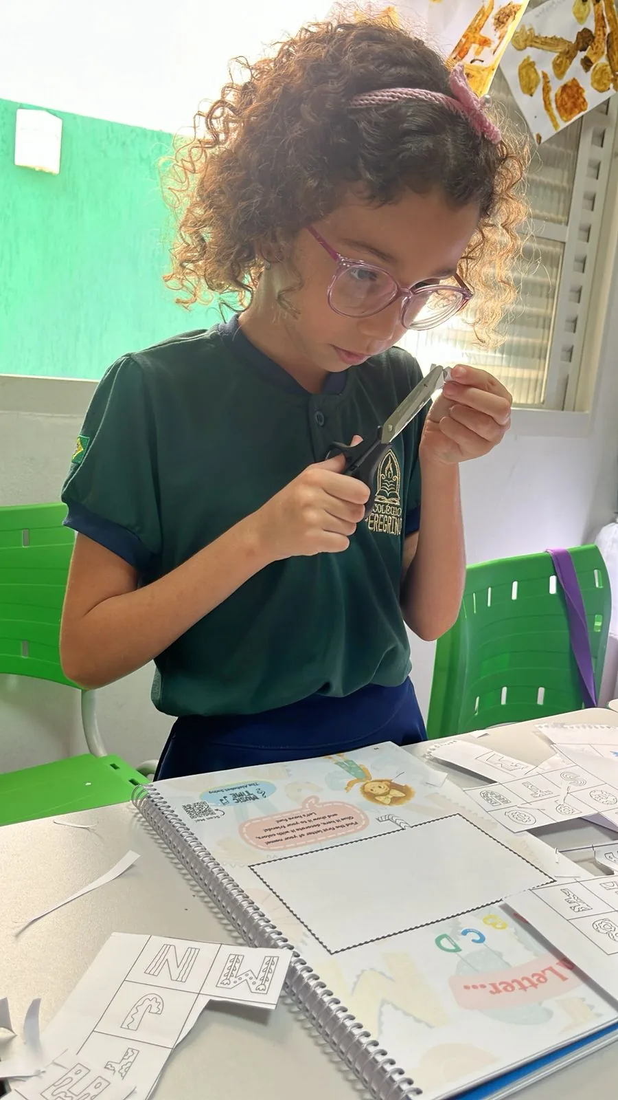 Alunos do Colégio Peregrinos em atividade pedagógica